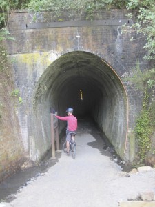 About to enter 1100m tunnel