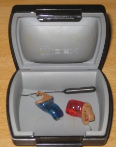 Small Widex Case Open